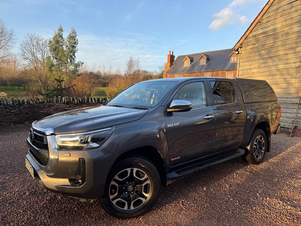 2023 Toyota Hi-Lux 2.4D-4D Invincible auto