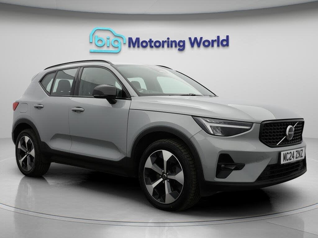 2024 Volvo XC40 2.0 B3 Plus