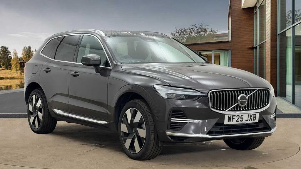 2025 Volvo XC60 2.0 T8 Ultra (Dark