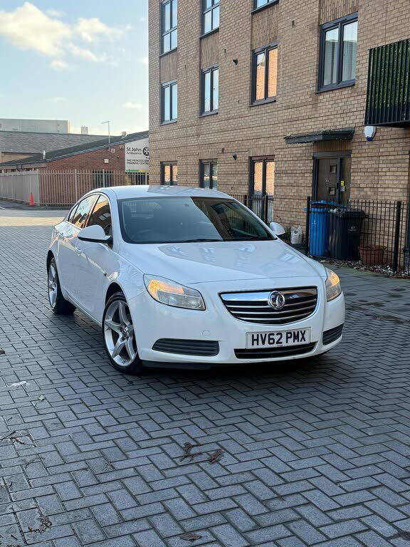 2012 Vauxhall Insignia 2.0CDTi Exclusiv (130ps) Hatchback 5d Auto