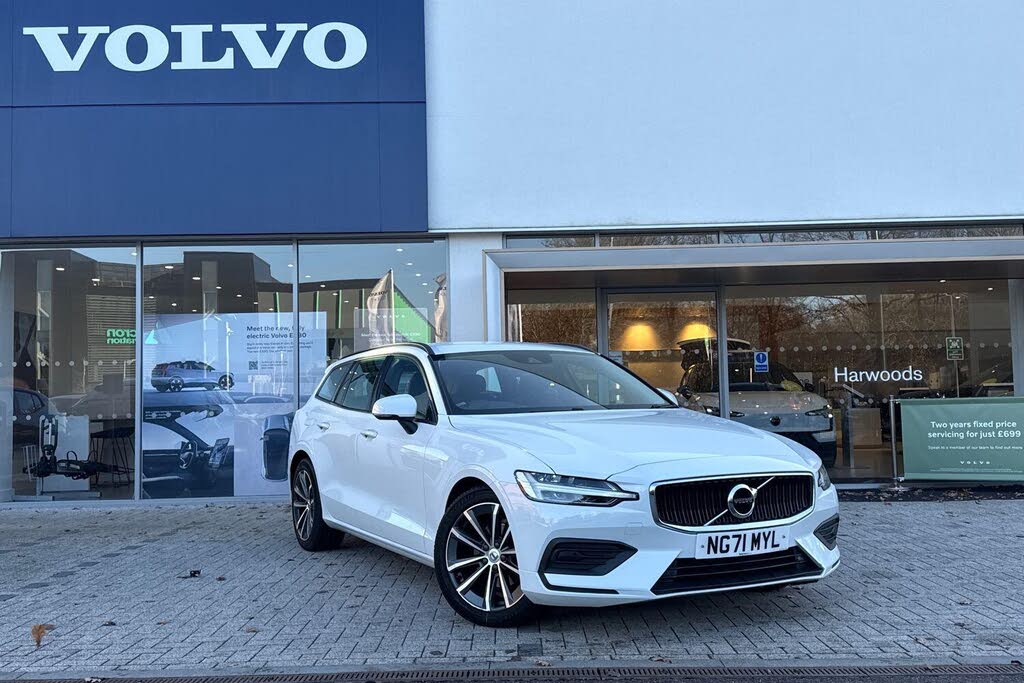 2021 Volvo V60 2.0 B3 Momentum (161bhp)