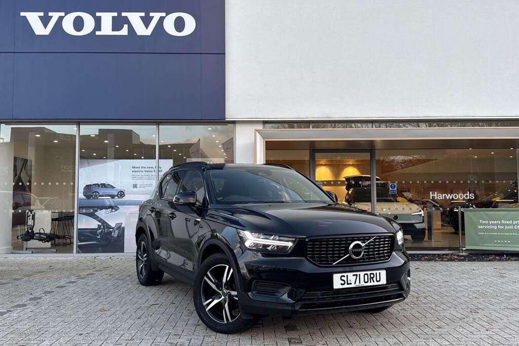 2021 Volvo XC40 1.5 T3 R-Design (161bhp)