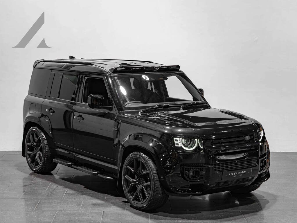 2024 Land Rover 110 Defender 3.0 D300 Hard Top X-Dynamic HSE 110