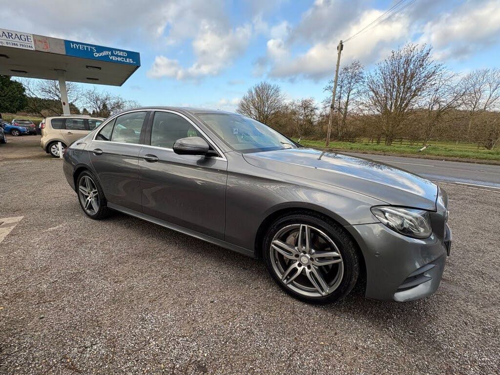 2016 Mercedes-Benz E-Class 2.0d E220d AMG Line (s/s) Saloon 4d