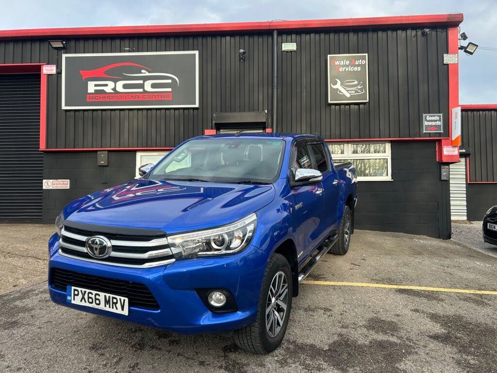 2016 Toyota Hi-Lux 2.4D Invincible