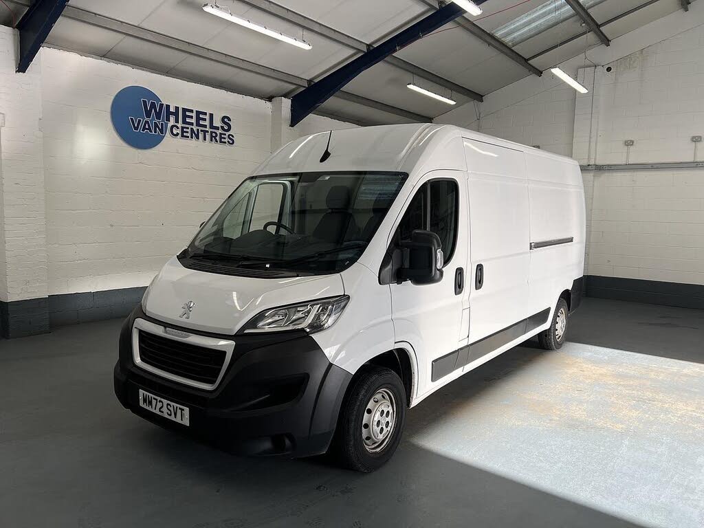 2023 Peugeot Boxer 2.2 BlueHDi Professional 335 L3 H2 (140bhp)(EU6d) L3 H2 Panel 2179cc