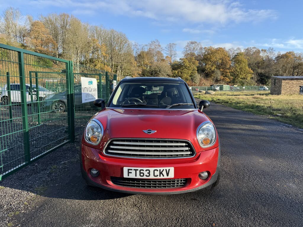 2013 MINI Mini Countryman 1.6 Cooper (Pepper)