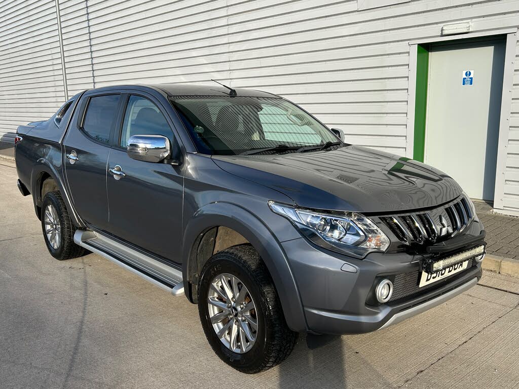 2018 Mitsubishi L200 2.4DI-D Barbarian SDA auto