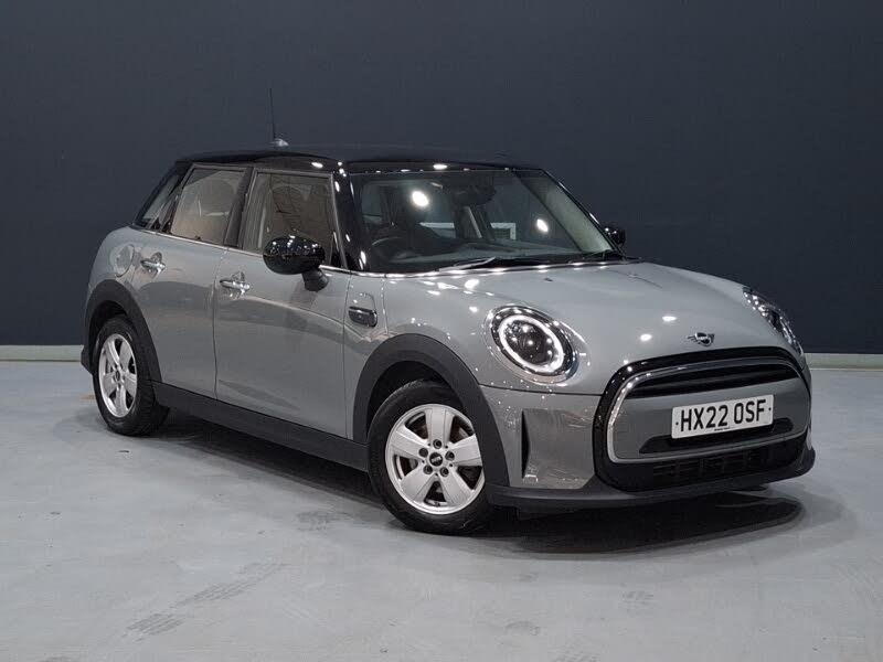 2022 MINI Mini 1.5 Cooper Classic Hatchback 5d