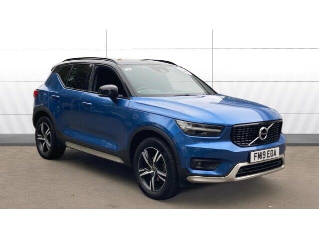 2019 Volvo XC40 1.5 T3 R-Design (163bhp)