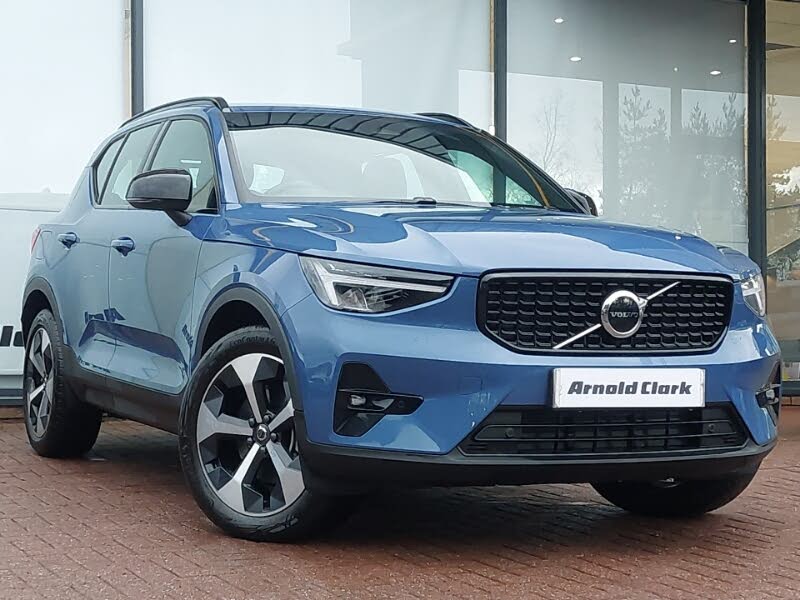 2025 Volvo XC40 2.0 B4 Plus