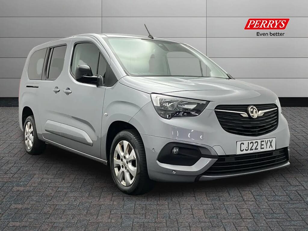 2022 Vauxhall Combo Life 1.5 SE XL (100ps)