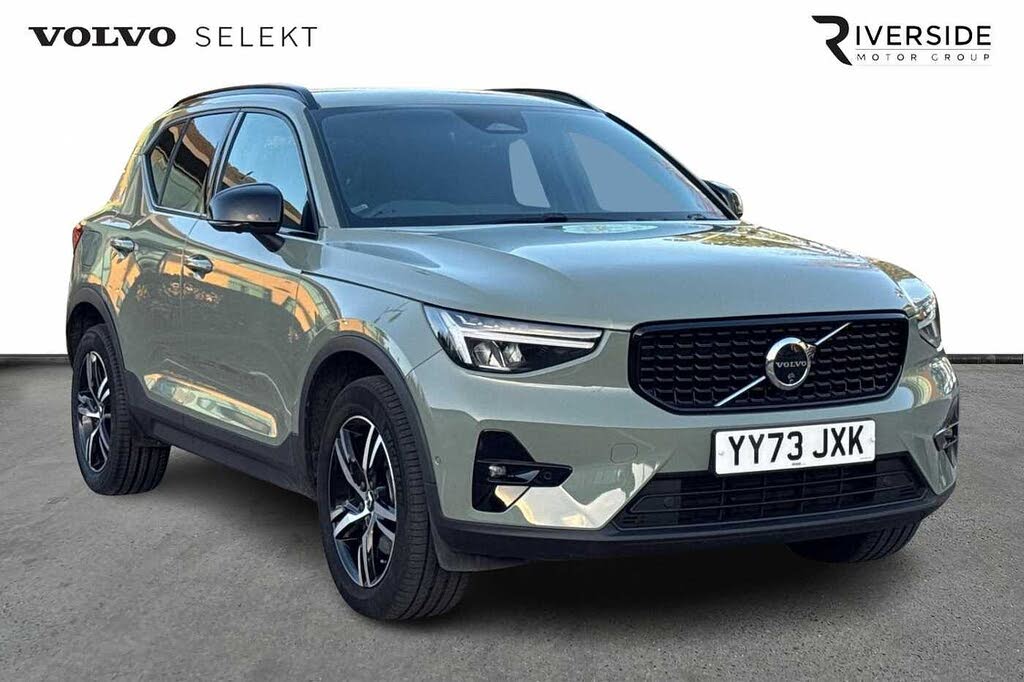 2023 Volvo XC40 2.0 B3 Plus
