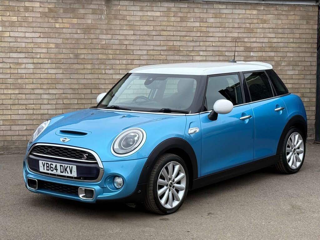 2015 MINI Mini 2.0 Cooper S 5d Sport Auto