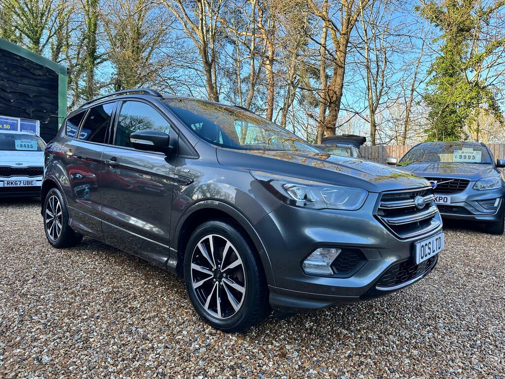 2017 Ford Kuga 2.0TDCi ST-Line (150ps)