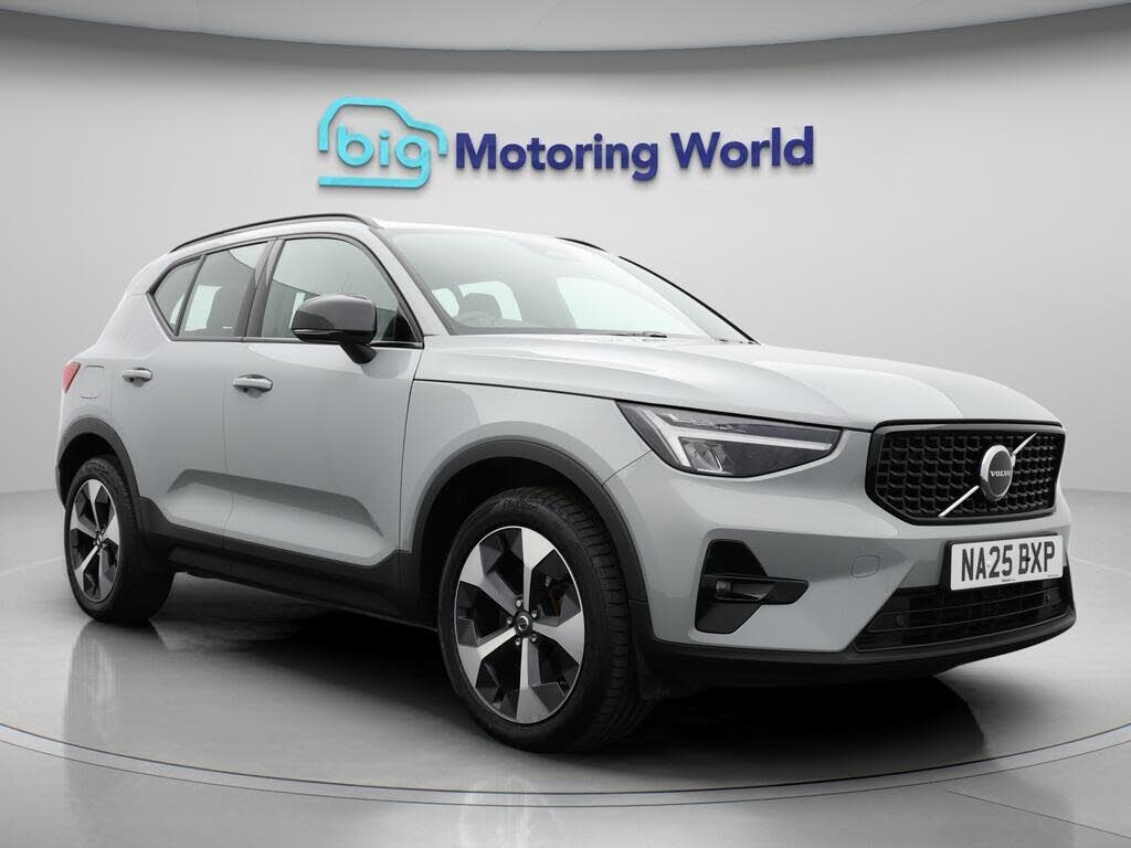 2025 Volvo XC40 2.0 B4 Plus