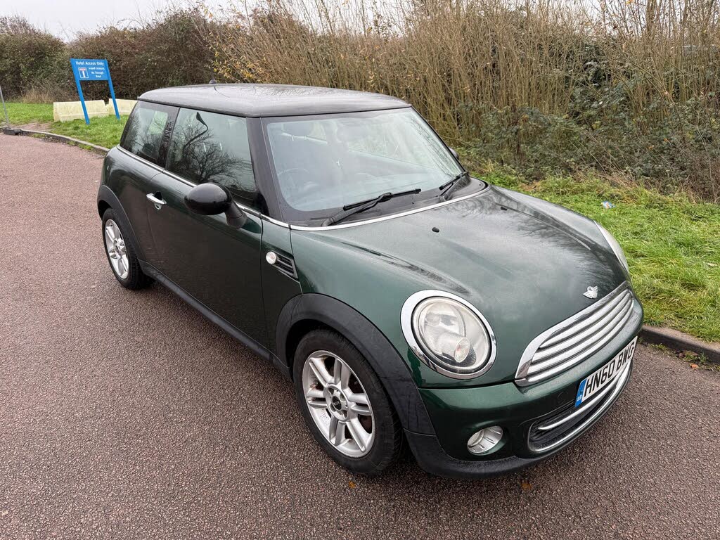 2010 MINI Mini 1.6 Cooper (122bhp) Hatchback 3d