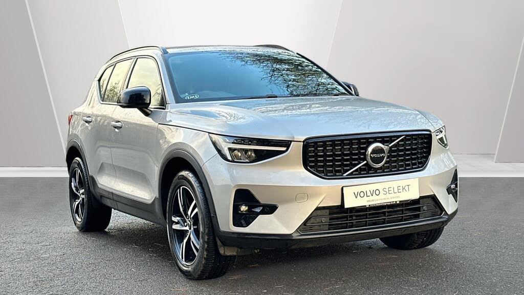 2022 Volvo XC40 2.0 B3 Plus