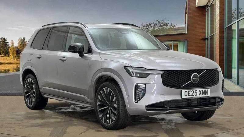 2025 Volvo XC90 2.0 T8 Ultra (Dark