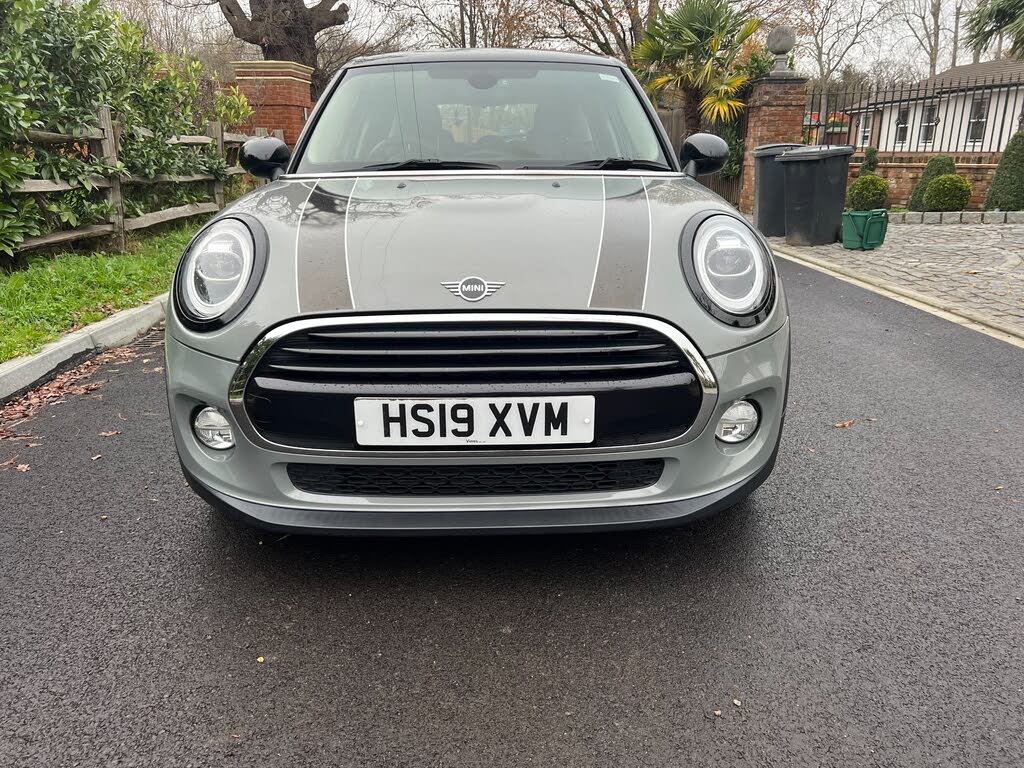 2019 MINI Mini 1.5 Cooper Classic Hatchback 5d
