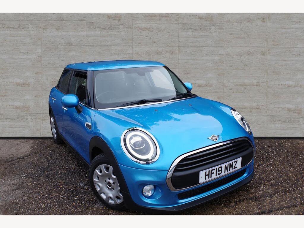2019 MINI Mini 1.5 One Classic (101bhp) 5d