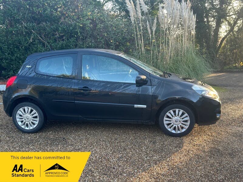 2012 Renault Clio 1.2 I - Music 3d