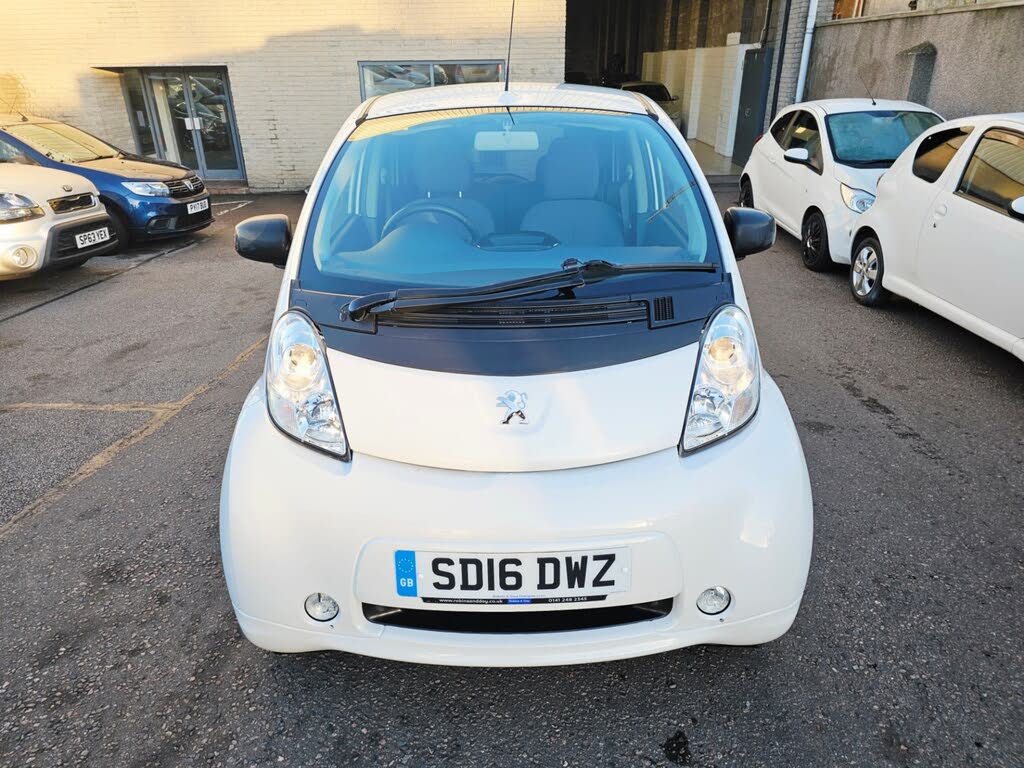 2016 Peugeot iOn E