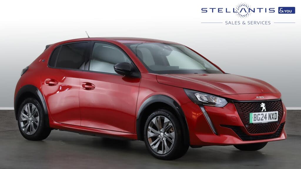 2024 Peugeot 208 E Allure Premium+ (136bhp)