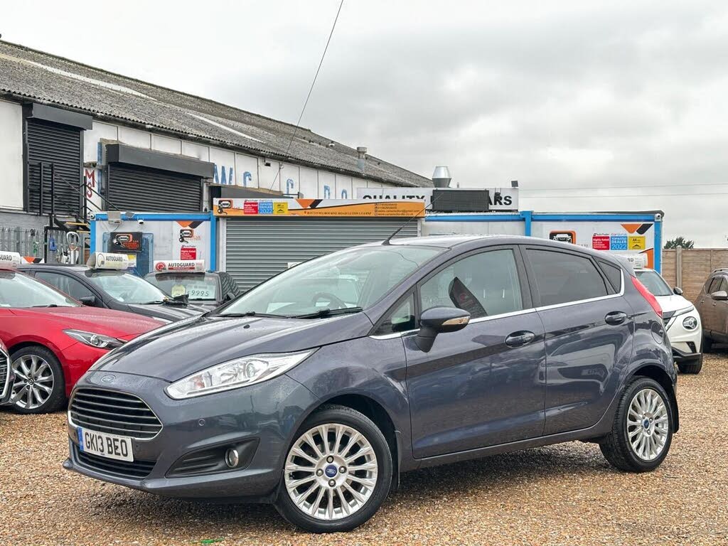 2013 Ford Fiesta 1.6 Titanium (105ps) 5d Powershift