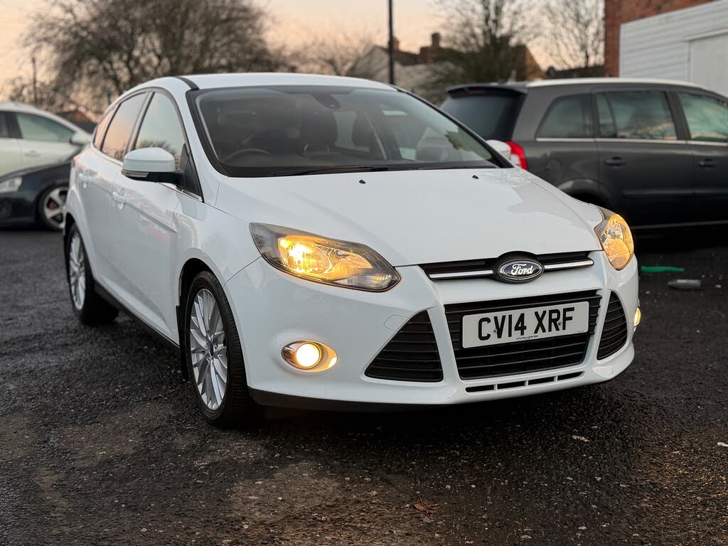 2014 Ford Focus 1.0 Zetec (125ps) (s/s) Hatchback