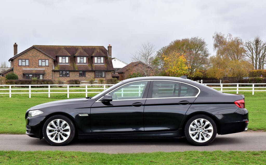 2015 BMW 5 Series 2.0TD 520d SE (190bhp) Saloon 4d Auto
