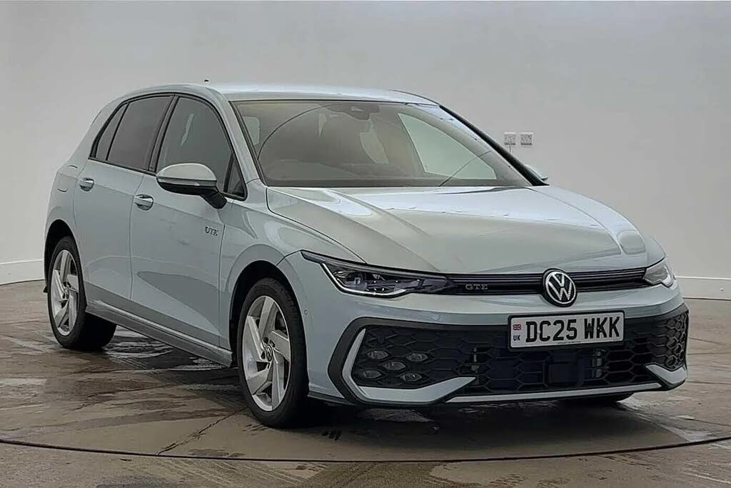 2025 Volkswagen Golf 1.5 TSI GTE
