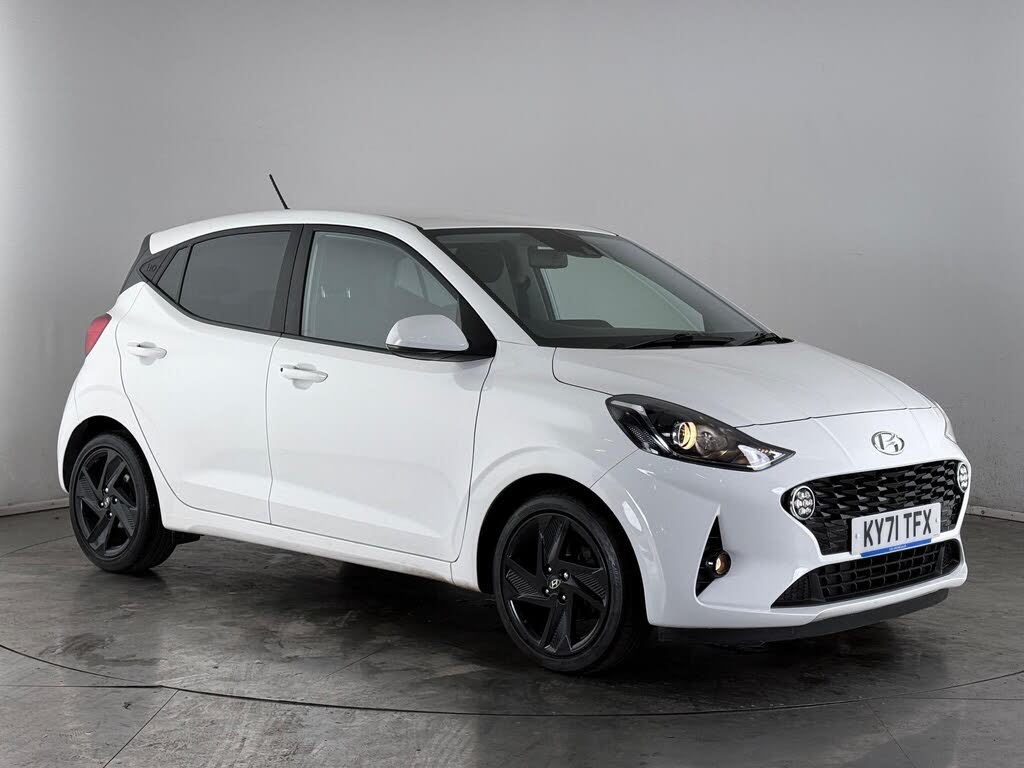 2021 Hyundai i10 1.2 Premium (84ps) 1197cc Auto