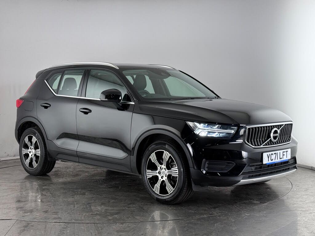 2021 Volvo XC40 2.0 B4 Inscription (194bhp) AWD Auto