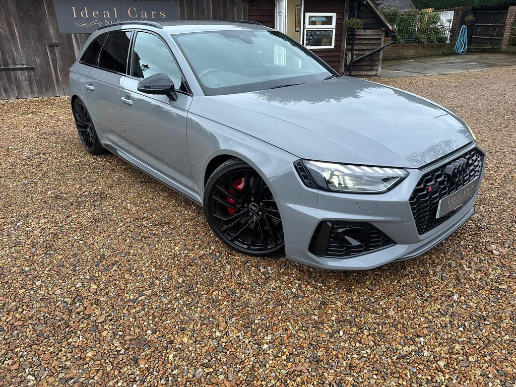 2023 Audi RS4 Avant 2.9 TFSI Carbon Black