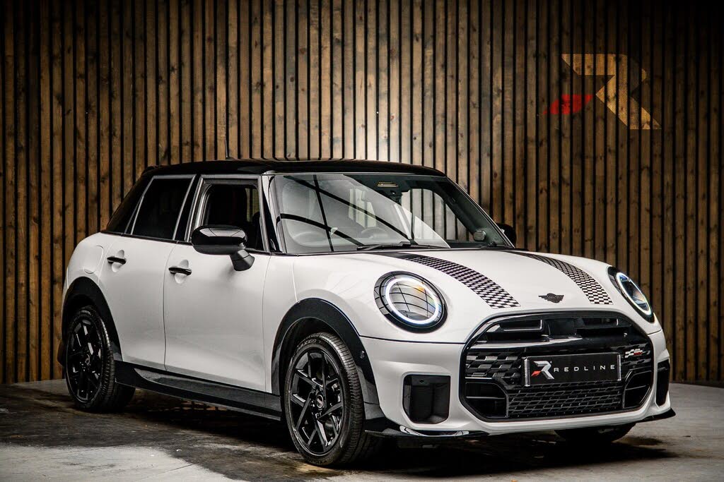 2025 MINI Mini 1.5 Cooper C Sport 5d