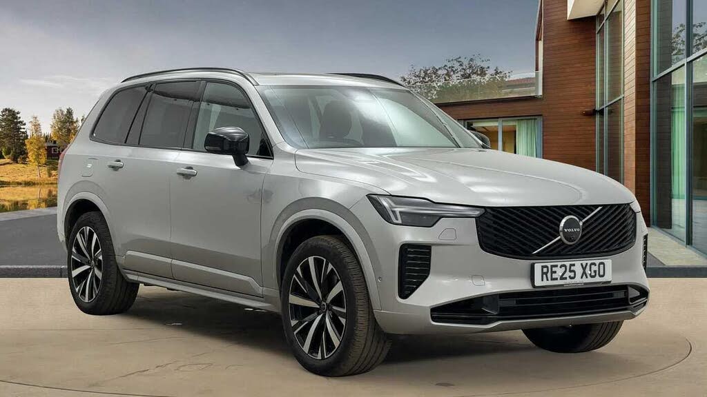 2025 Volvo XC90 2.0 B5 Plus Pro
