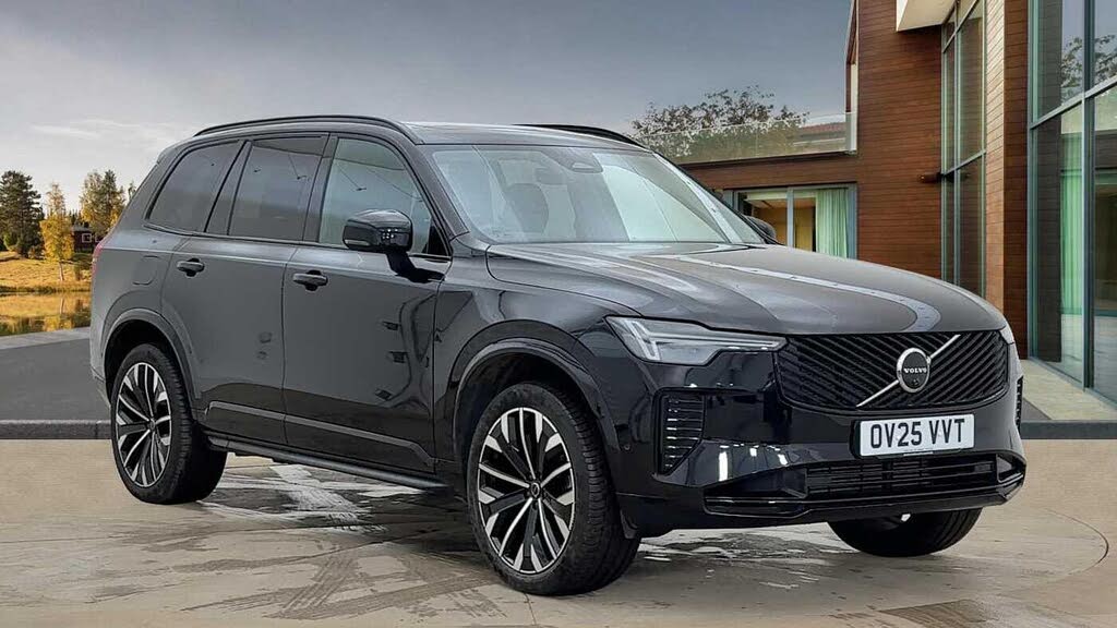 2025 Volvo XC90 2.0 T8 Plus Pro