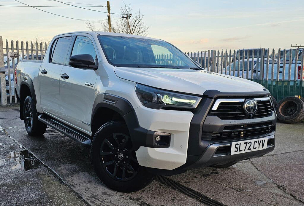 2022 Toyota Hi-Lux 2.8D-4D Invincible X (204hp)(Eu6d) 2755cc auto