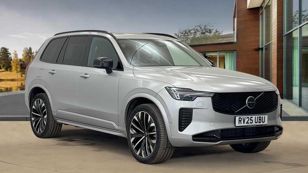 2025 Volvo XC90 2.0 T8 Plus