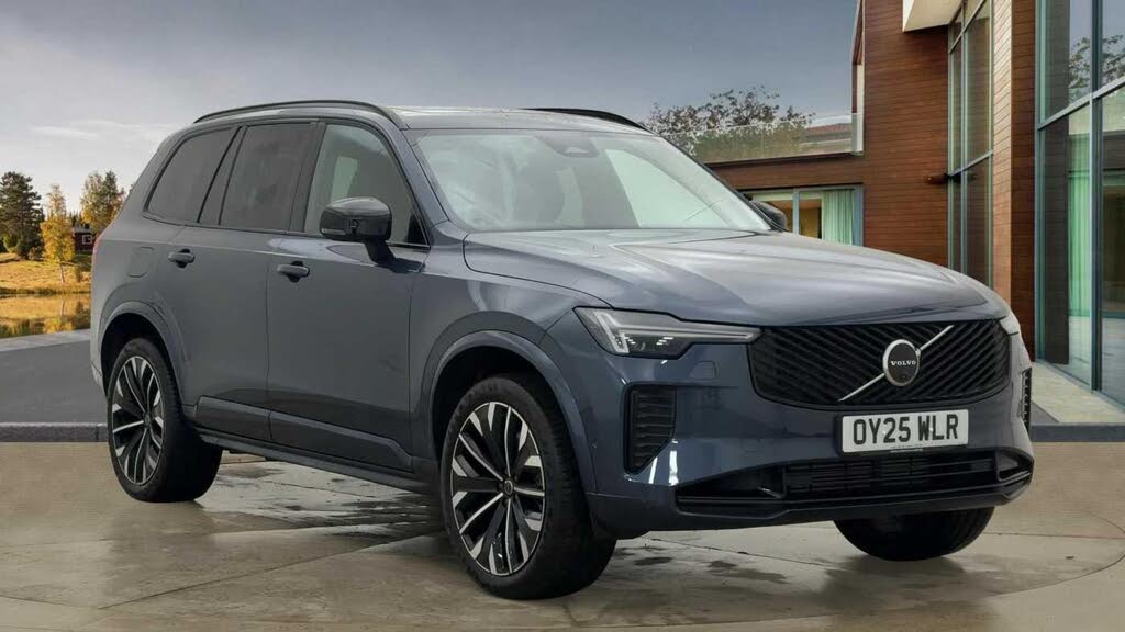 2025 Volvo XC90 2.0 T8 Plus