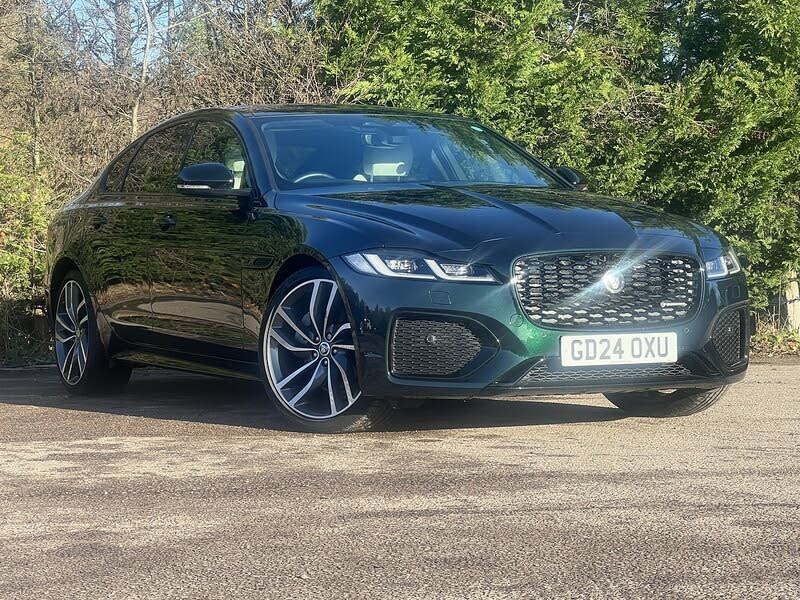 2024 Jaguar XF 2.0 D200 R-Dynamic HSE Black Saloon 4d