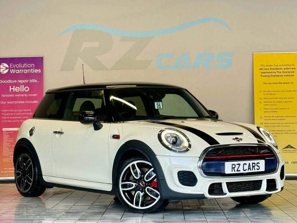 2017 MINI Mini 2.0 John Cooper Works (s/s) Hatchback 3d