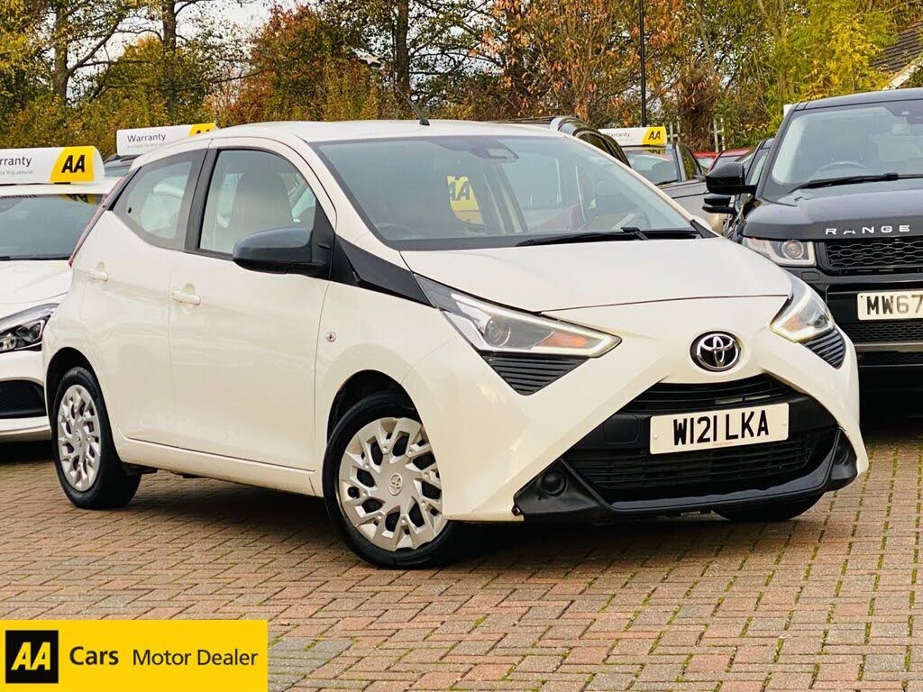 2020 Toyota AYGO 1.0 VVT-i x-play (TSS)