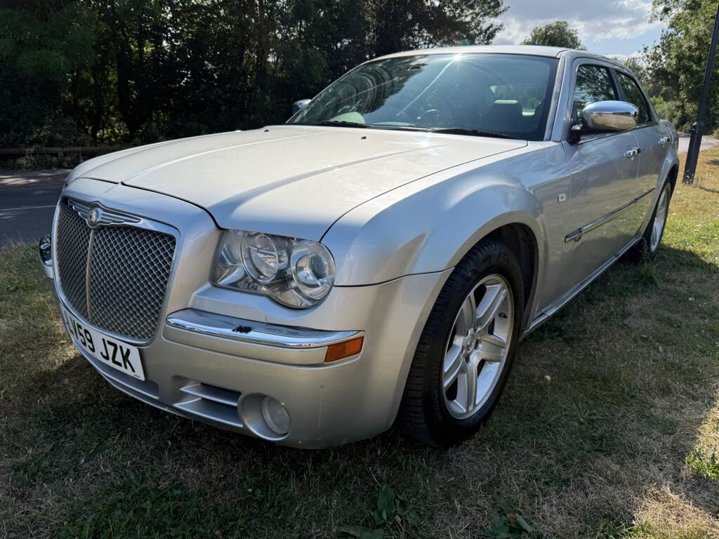 2009 Chrysler 300C 3.0TD Saloon 4d