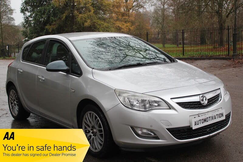 2011 Vauxhall Astra 1.6 Exclusiv VVT 16v (115ps) Hatchback 5d