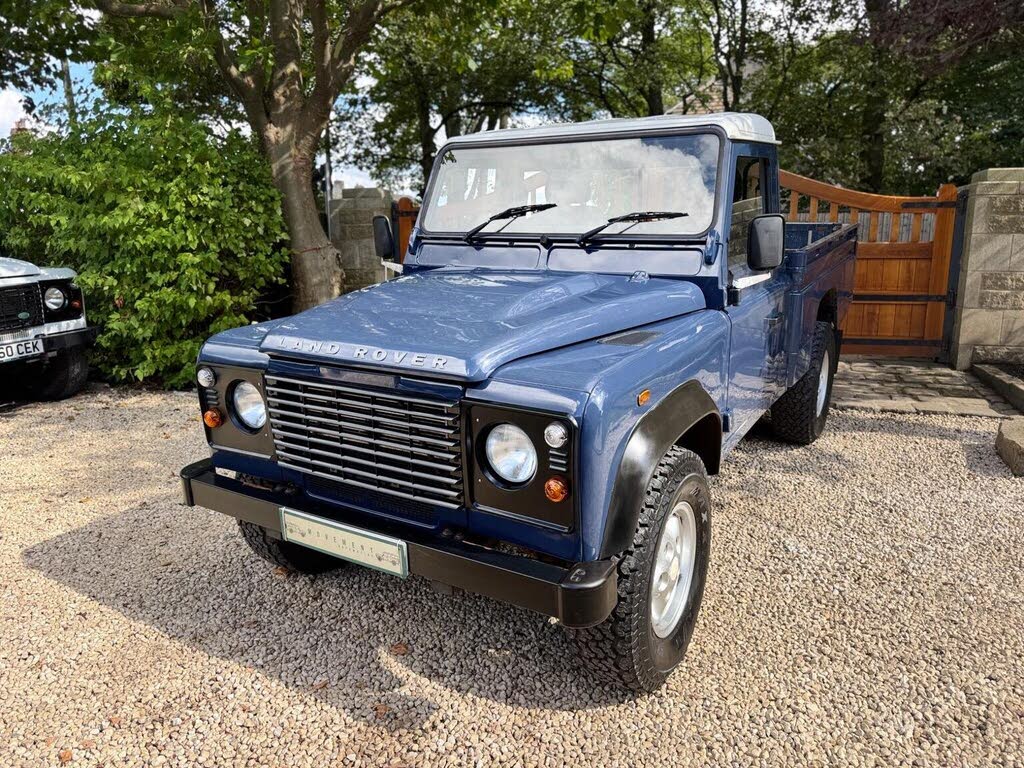 2010 Land Rover 110 Defender 2.4TD Double Cab