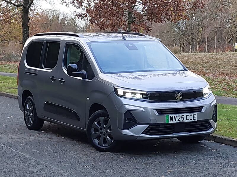 2025 Vauxhall Combo Life E Ultimate XL (5st)