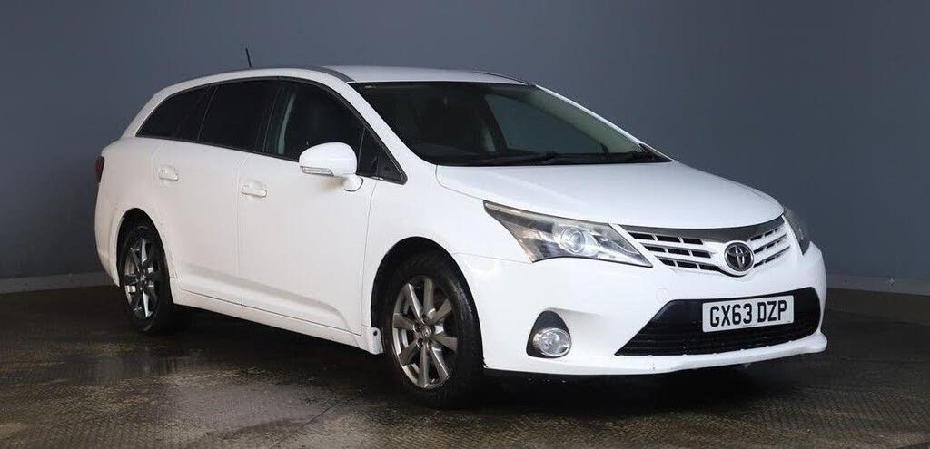 2013 Toyota Avensis 2.2TD Icon+ 2.2D-CAT Estate 5d Auto