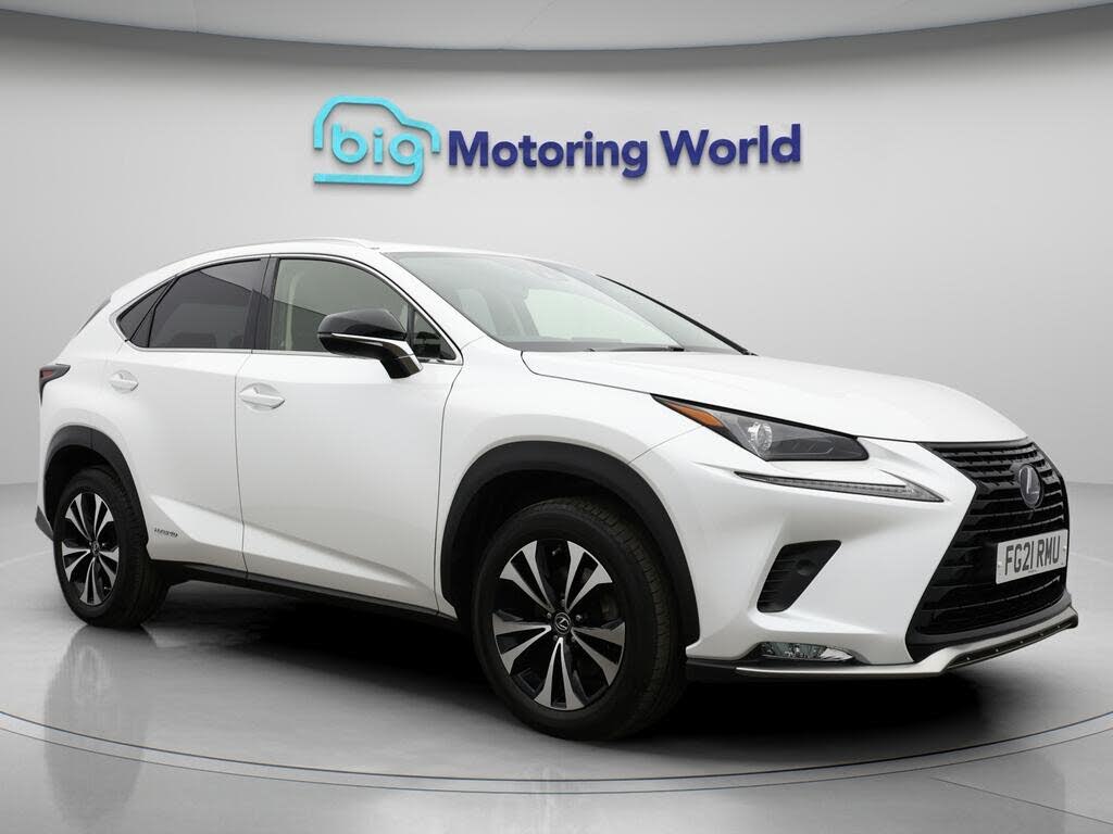 2021 Lexus NX 300h 2.5 NX 4WD (8in Navigation)(Parking Sensors)